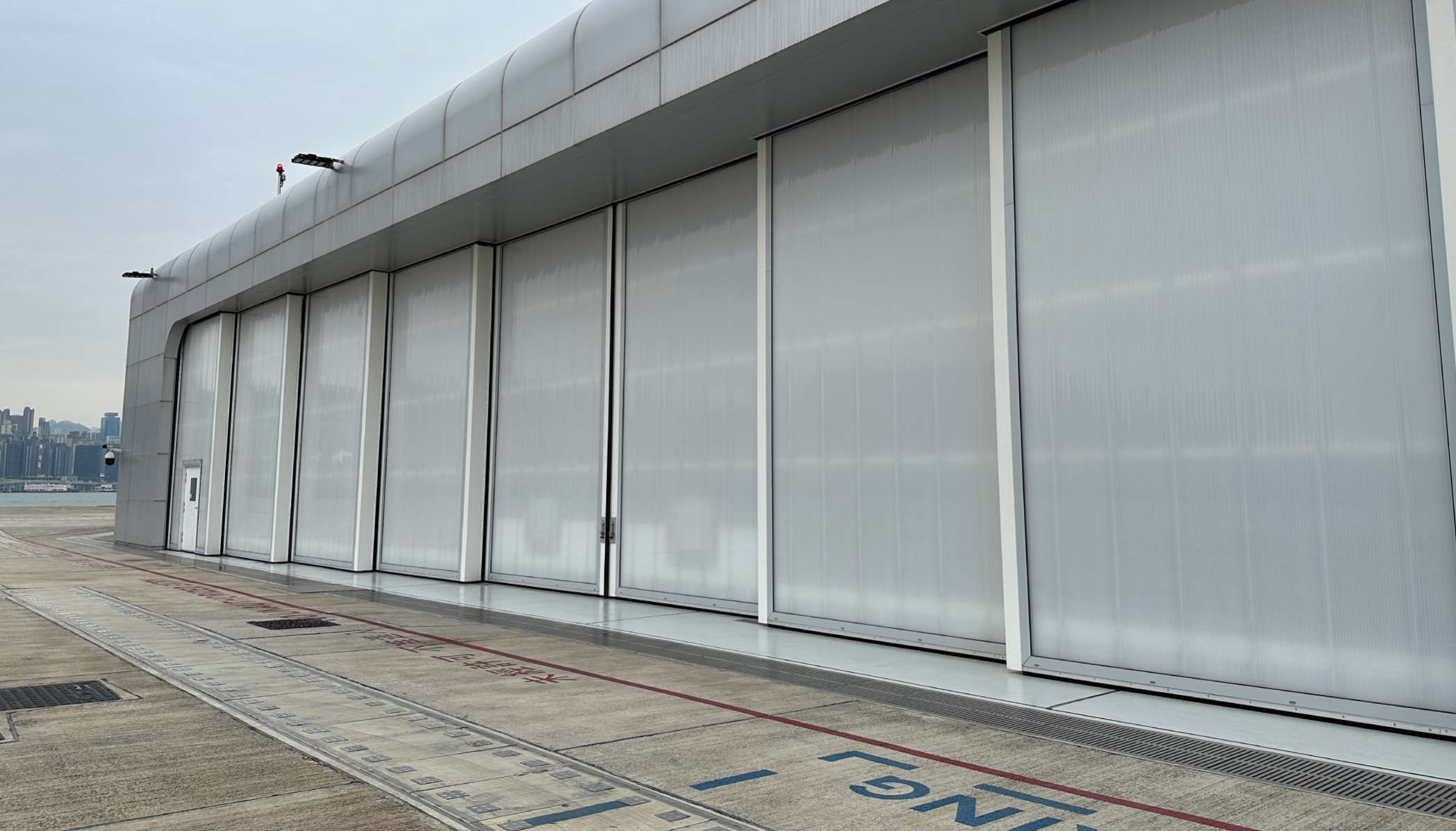Gate2